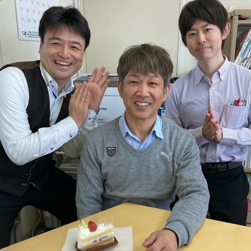 Instagram「志賀先生、誕生日おめでとうございます！」
