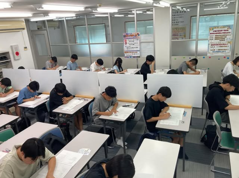 Instagram「夏の成果を！中３模試受験」